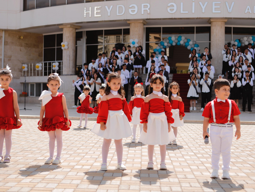 Naxçıvanda son zəng tədbiri keçirilib<font color=red> - FOTOLAR</font>