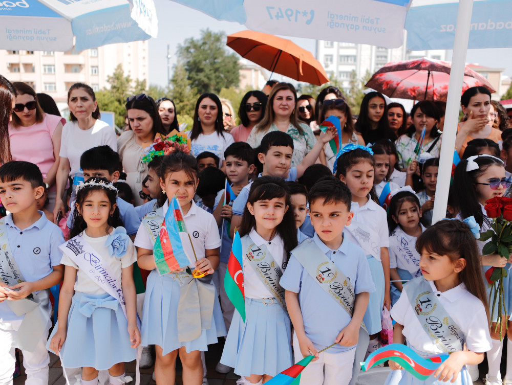 Naxçıvanda son zəng tədbiri keçirilib<font color=red> - FOTOLAR</font>