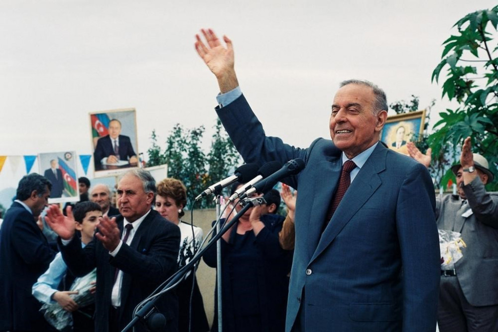 Milli Qurtuluşun Təntənəsi: Şuşa Bəyannaməsi<font color=red> - FOTOLAR</font>