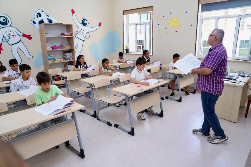 NDU-nun Beynəlxalq Kembric məktəbinə I və VI siniflər üzrə qəbul imtahanları keçirilib<font color=red> - FOTOLAR</font>