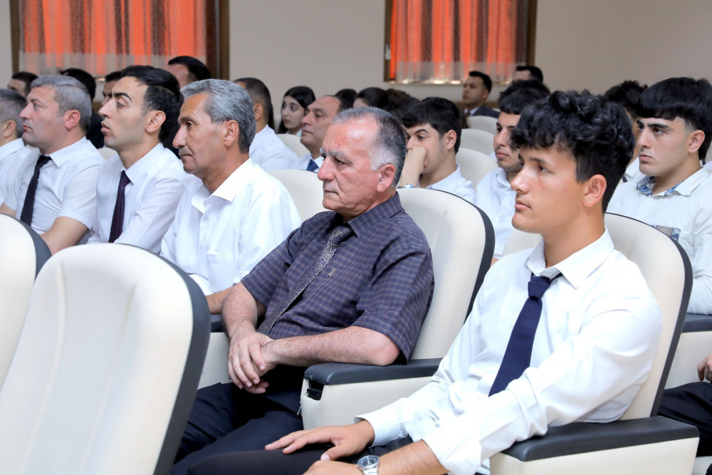 Naxçıvanda "Milli iqtisadiyyat və dövlət idarəçiliyi" mövzusunda təlim keçirilib <font color=red> - FOTOLAR</font>