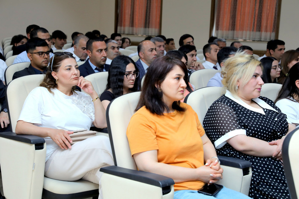 Naxçıvanda "Milli iqtisadiyyat və dövlət idarəçiliyi" mövzusunda təlim keçirilib <font color=red> - FOTOLAR</font>