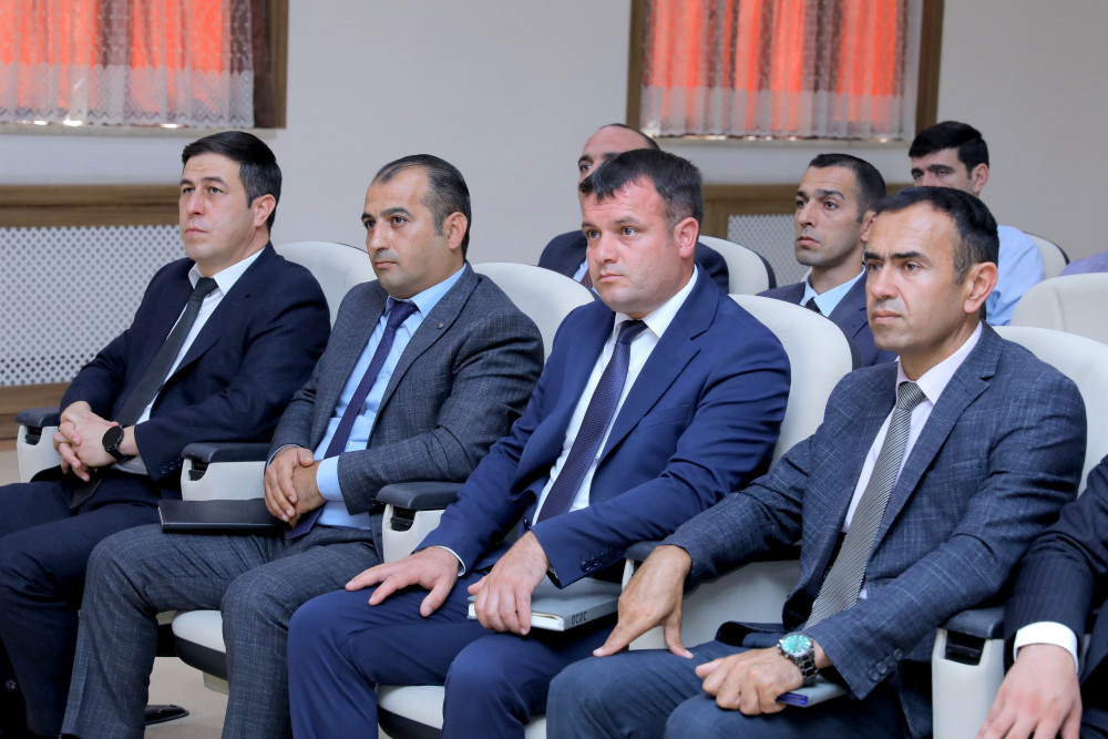 Naxçıvanda "Milli iqtisadiyyat və dövlət idarəçiliyi" mövzusunda təlim keçirilib <font color=red> - FOTOLAR</font>