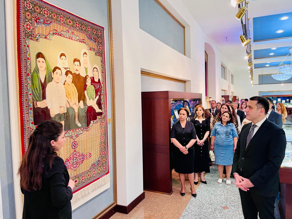 17 iyun – Tibb İşçilərinin Peşə Bayramı münasibətilə Naxçıvan Muxtar Respublikasında tədbir keçirilib<font color=red> - FOTOLAR</font>