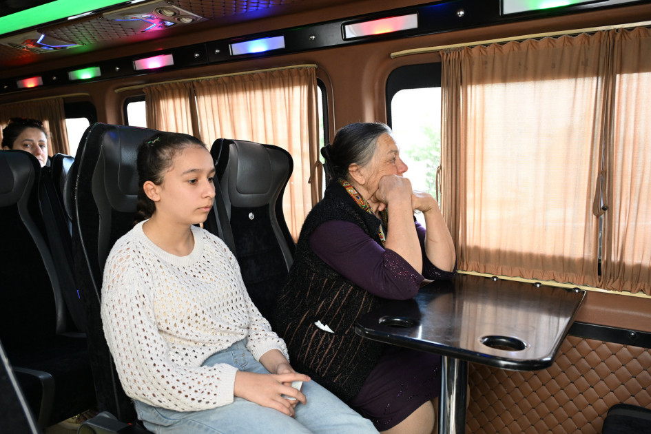 Ağdam rayonunun Kəngərli kəndinə növbəti köç karvanı yola salınıb<font color=red> - FOTOLAR</font>