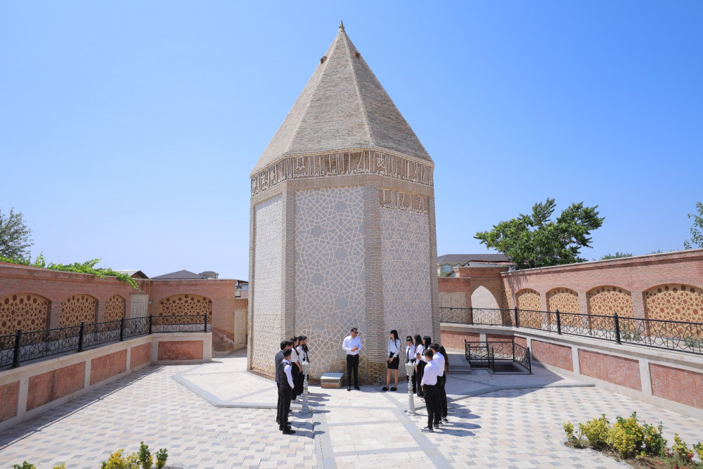 “Peşəkar bələdçi” təlimi başa çatıb <font color=red> - FOTOLAR</font>