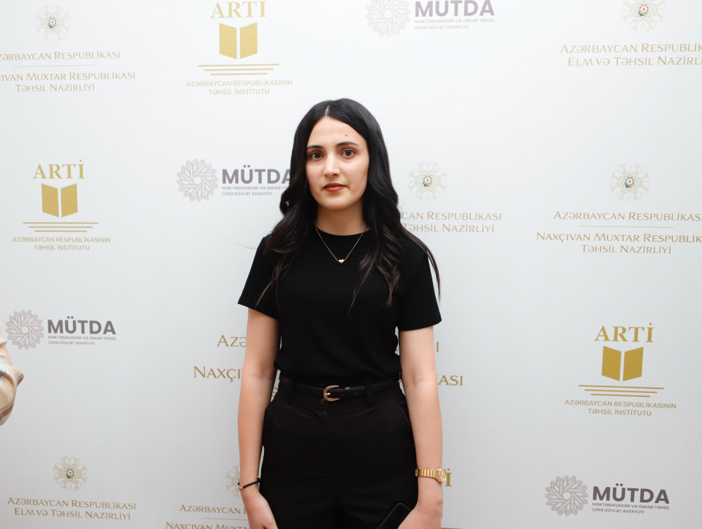 Bu müəllimlər Naxçıvanda sertifikasiyada 60 baldan 57 bal topladı<font color=red> - FOTOLAR</font>