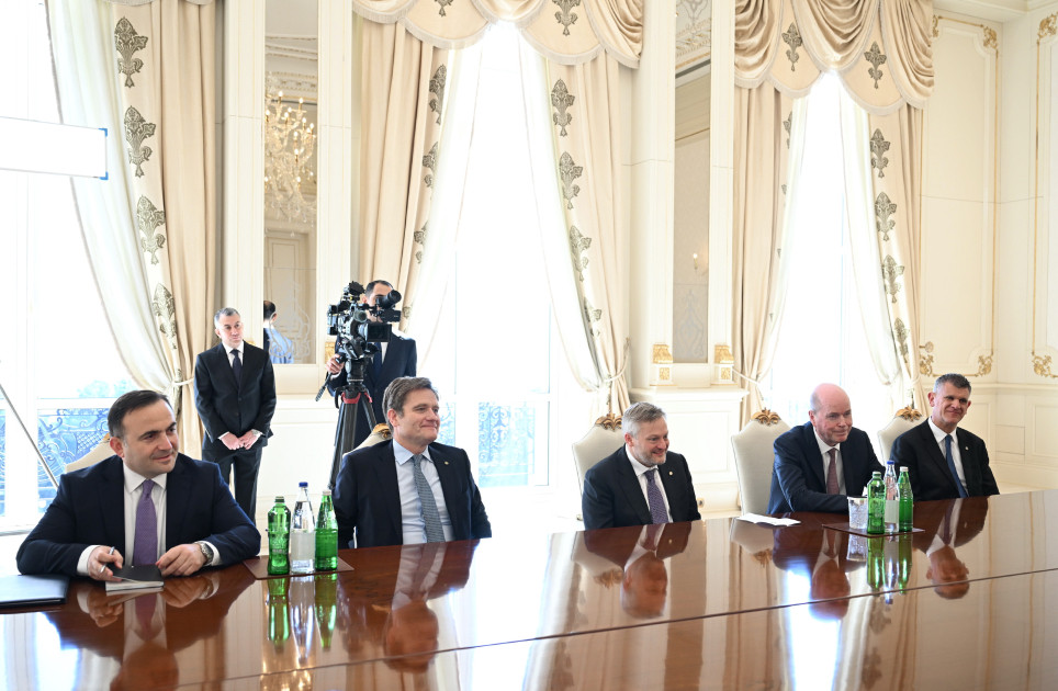 Prezident İlham Əliyev BP şirkətinin baş icraçı direktorunu qəbul edib<font color=red> - FOTOLAR</font>