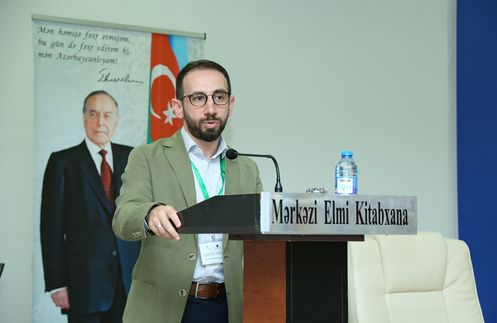 AMEA-da keçirilən beynəlxalq simpozium öz işini bölmə iclasları ilə davam etdirib<font color=red> - FOTOLAR</font>