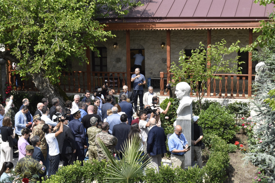 Diplomatik korpusun nümayəndələri Şuşa şəhəri ilə tanış olublar<font color='red'> - YENİLƏNİB 2</font><font color=red> - FOTOLAR</font>