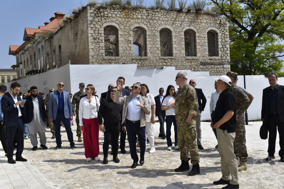 Diplomatik korpusun nümayəndələri Şuşa şəhəri ilə tanış olublar<font color='red'> - YENİLƏNİB 2</font><font color=red> - FOTOLAR</font>
