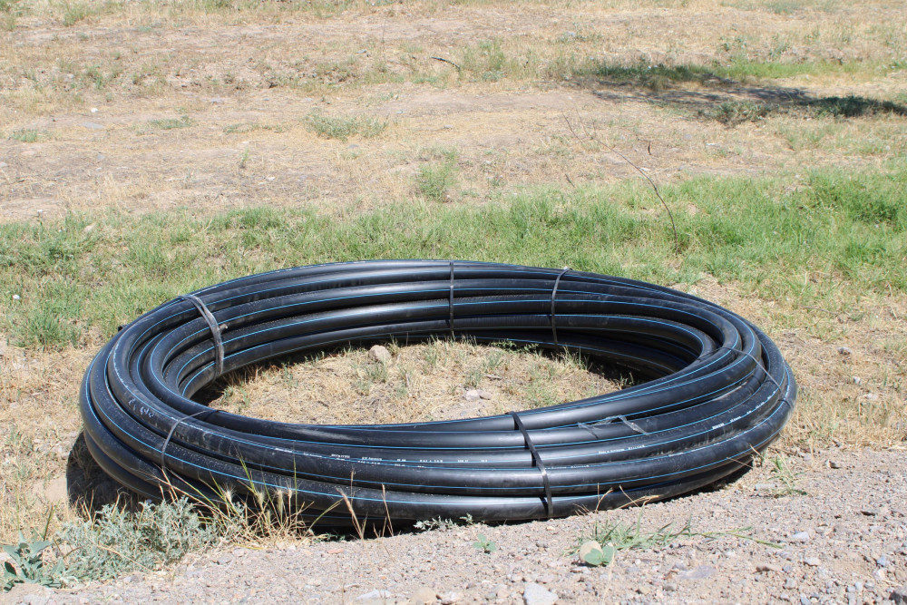 "Əshabi-Kəhf" ziyarətgahına gedən yolun kənarında damcılı suvarma sistemi quraşdırılıb<font color=red> - FOTOLAR</font>