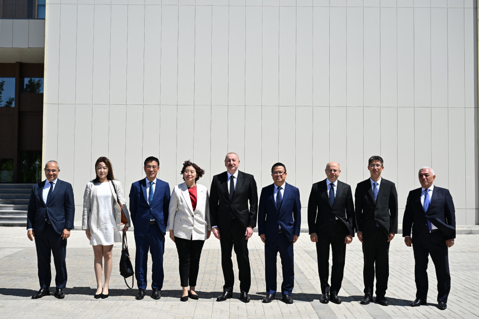 Prezident İlham Əliyev Mingəçevirdə Çinin “Dongfang Electric İnternational Corporation” Şirkətinin İdarə Heyətinin sədrini qəbul edib <font color=red> - FOTOLAR</font>