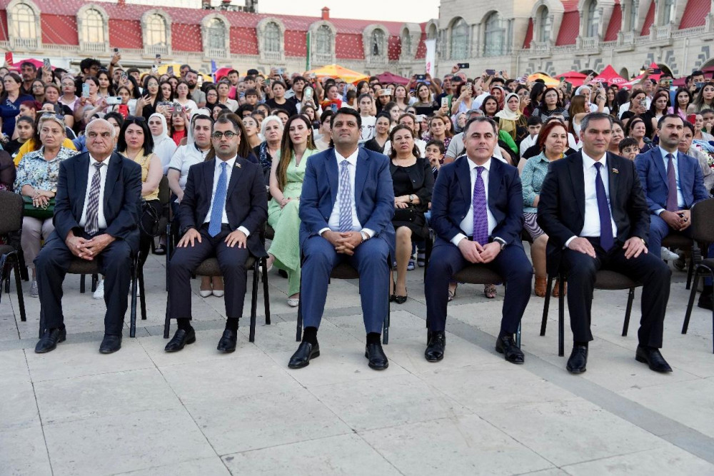 NDU tələbələrinin “Məzun Günü” keçirilib<font color=red> - FOTOLAR</font>