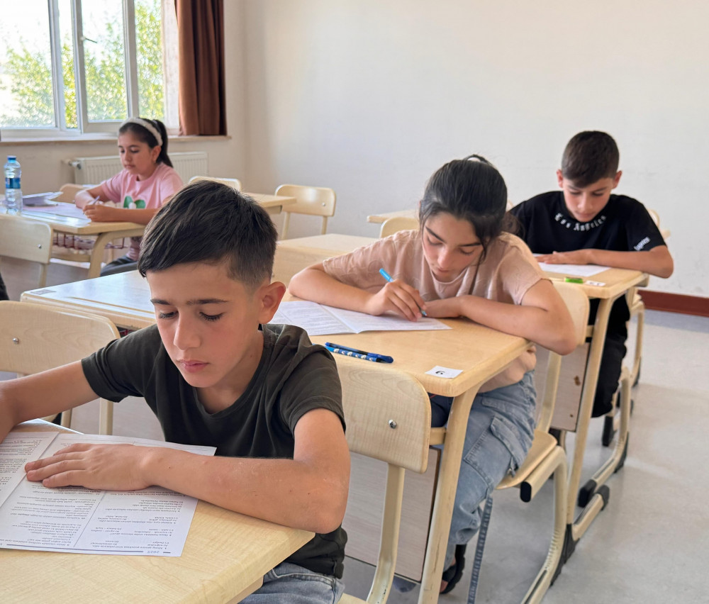 Naxçıvan Qızlar və Şərur Şəhər Fizika -Riyaziyyat Təmayyülü liseylərinə qəbul imtahanı keçirilib<font color=red> - FOTOLAR</font>