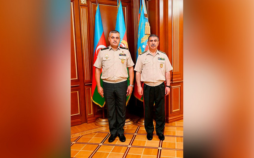 Zakir Həsənov ali hərbi rütbələr verilən hərbi qulluqçularla görüşüb<font color=red> - FOTOLAR</font>