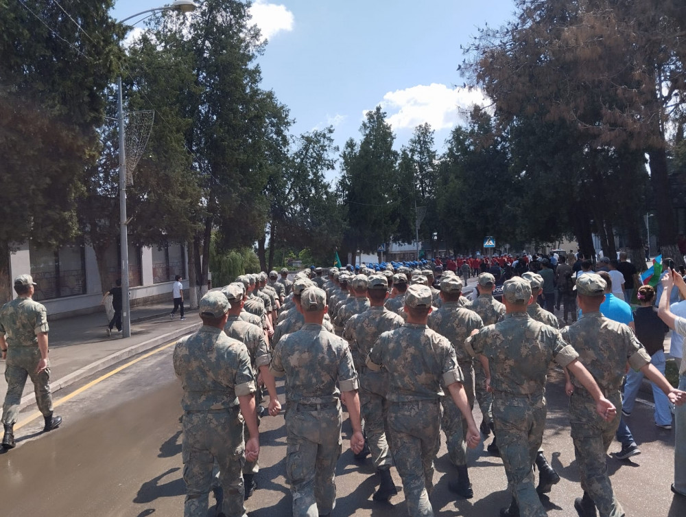 Xankəndidə Silahlı Qüvvələr Günü münasibətilə hərbçilərin yürüşü keçirilib<font color=red> - FOTOLAR</font>