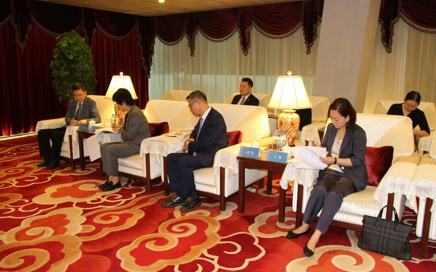 Azərbaycan nümayəndə heyəti Çin Media Qrupda və Çin Kommunikasiya Universitetində olub<font color=red> - FOTOLAR</font>