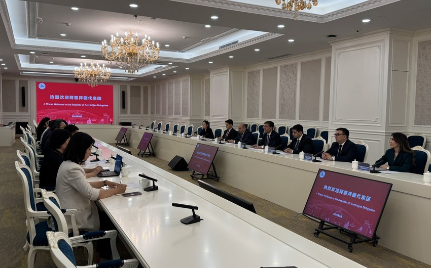 Azərbaycan nümayəndə heyəti Çin Media Qrupda və Çin Kommunikasiya Universitetində olub<font color=red> - FOTOLAR</font>