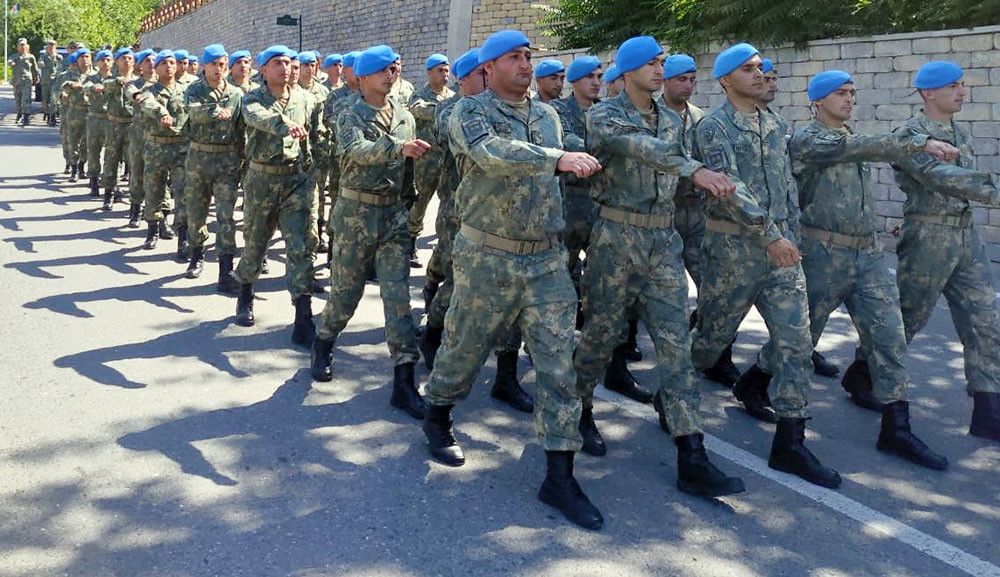 Silahlı Qüvvələr Günündə hərbi orkestrlərin müşayiəti ilə yürüşlər keçirilib<font color=red> - FOTOLAR</font>