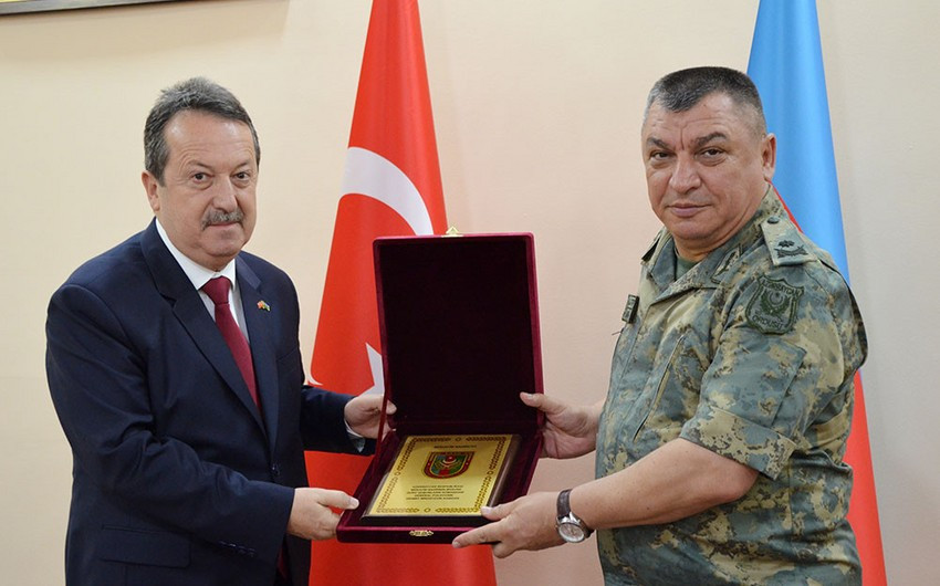 Türkiyə MMU-nun nümayəndə heyəti Quru Qoşunları Komandanlığında olub<font color=red> - FOTOLAR</font>