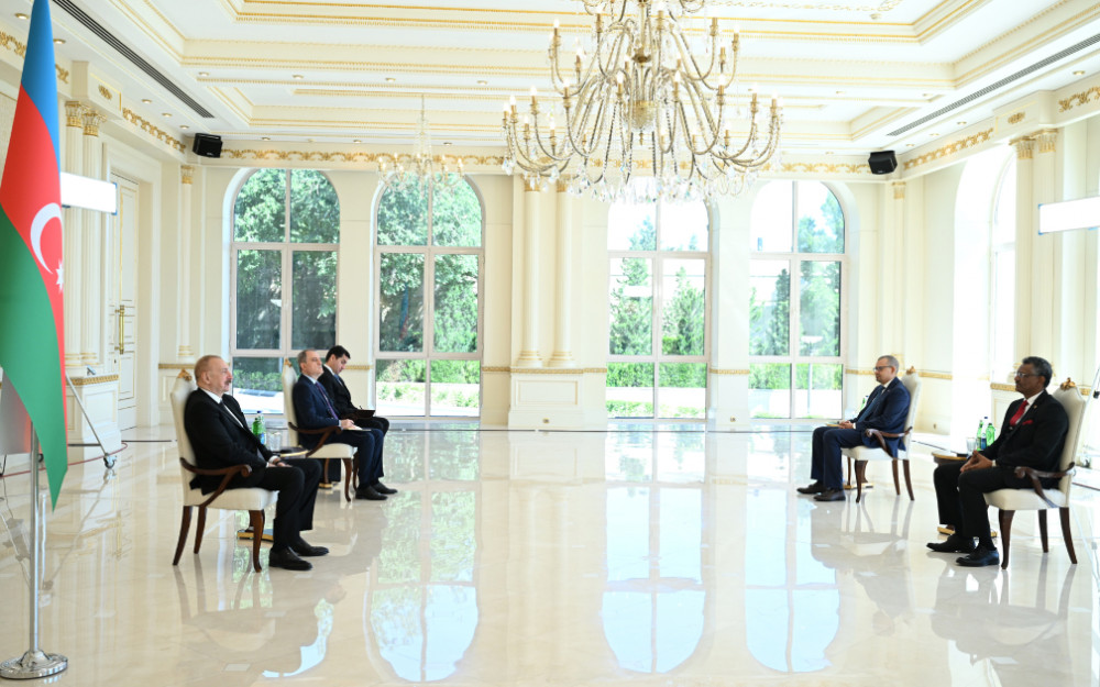 Prezident İlham Əliyev Sudanın ölkəmizdə yeni təyin olunmuş səfirinin etimadnaməsini qəbul edib<font color=red> - FOTOLAR</font>