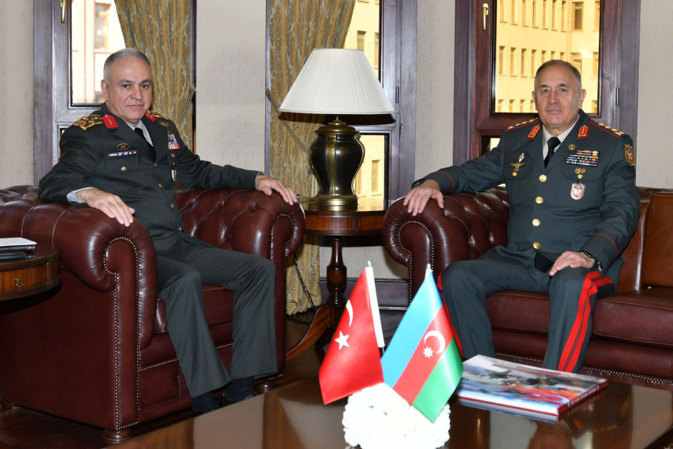 Azərbaycan Silahlı Qüvvələrinin Baş qərargah rəisi Ankarada səfərdədir<font color=red> - FOTOLAR</font>