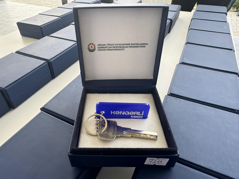 Ağdamın Kəngərli kəndində daha 37 ailəyə evlərinin açarları təqdim edilib<font color=red> - FOTOLAR</font>