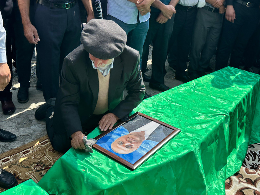 Ziyəddin və Hüseyn Səfərov qardaşları ilə vida mərasimi keçirilib<font color='red'> - YENİLƏNİB</font><font color=red> - FOTOLAR</font>