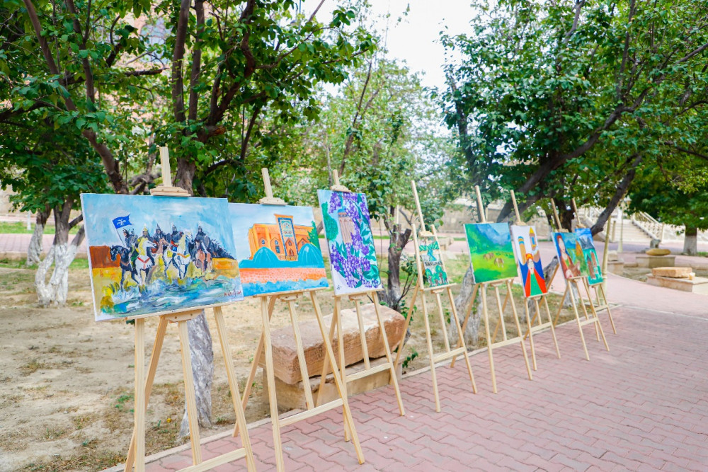 Ordubad şəhərində gənclərin “VI Art Battle” rəsm müsabiqəsi keçirilib<font color=red> - FOTOLAR</font>
