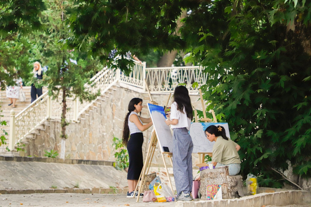 Ordubad şəhərində gənclərin “VI Art Battle” rəsm müsabiqəsi keçirilib<font color=red> - FOTOLAR</font>