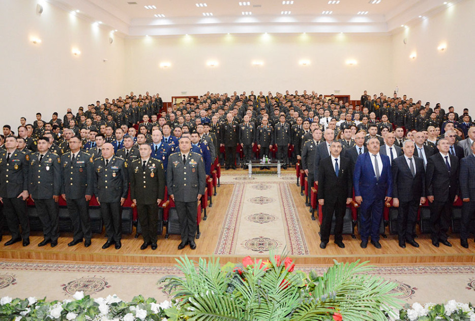 “Komanda-qərargah akademik kursu”nun buraxılış mərasimi keçirilib<font color=red> - FOTOLAR</font>