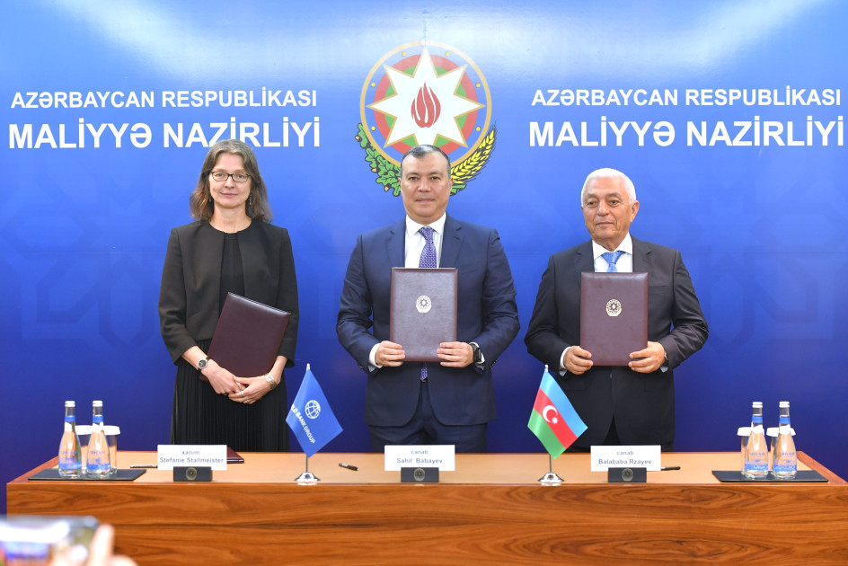 Dünya Bankı Azərbaycana 173,5 milyon dollar kredit ayırır<font color=red> - FOTOLAR</font>
