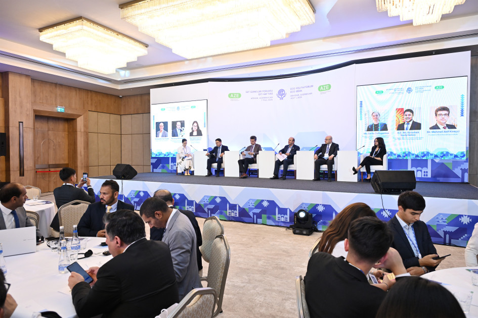 Ağdamda "Yüksəksəviyyəli perspektivlər: Regional inkişafda gənclərin rolu" mövzusunda plenar panel keçirilib<font color=red> - FOTOLAR</font>