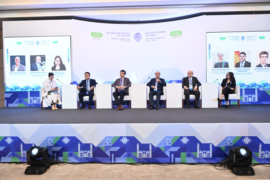 Ağdamda "Yüksəksəviyyəli perspektivlər: Regional inkişafda gənclərin rolu" mövzusunda plenar panel keçirilib<font color=red> - FOTOLAR</font>