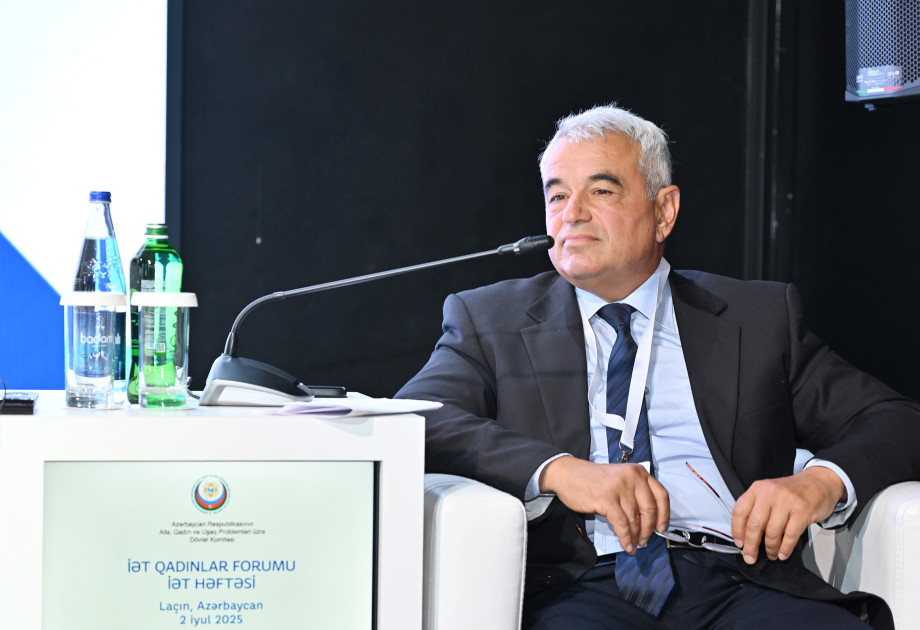 Laçında "İqlimə dayanıqlılıq üçün insan inkişafında qadınların rolu" mövzusunda panel sessiya keçirilib<font color=red> - FOTOLAR</font>