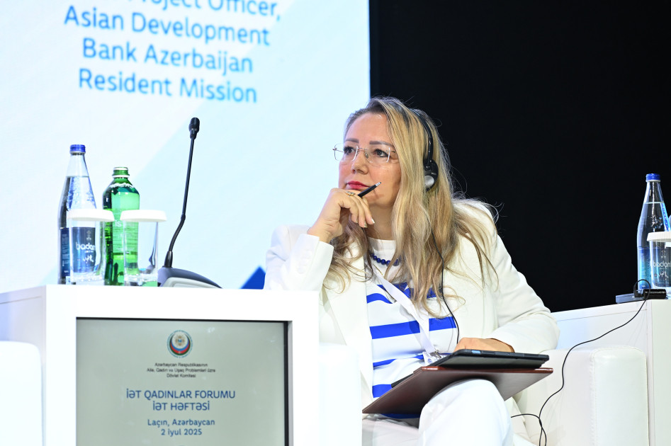 Laçında "İqlimə dayanıqlılıq üçün insan inkişafında qadınların rolu" mövzusunda panel sessiya keçirilib<font color=red> - FOTOLAR</font>