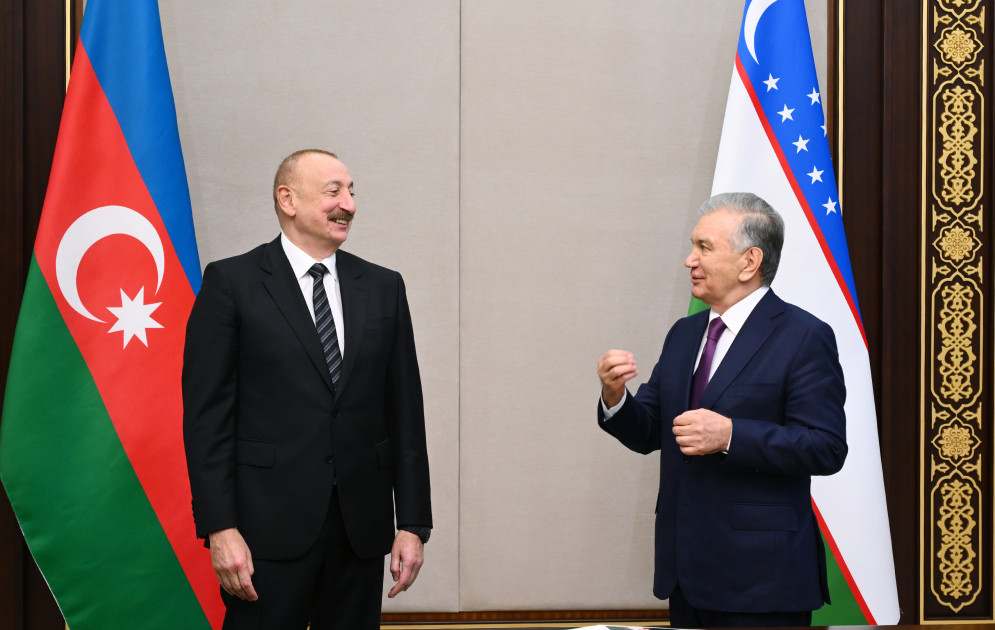 Prezidentlər İlham Əliyev və Şavkat Mirziyoyev Özbəkistanın Azərbaycandakı səfirliyinin yeni binasının açılışında iştirak ediblər <font color=red> - FOTOLAR</font>
