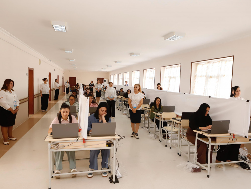Bu gündən Naxçıvanda ölkə üzrə mərkəzləşmiş qaydada müəllimlərin işə qəbul müsabiqəsinə start verilib<font color=red> - FOTOLAR</font>