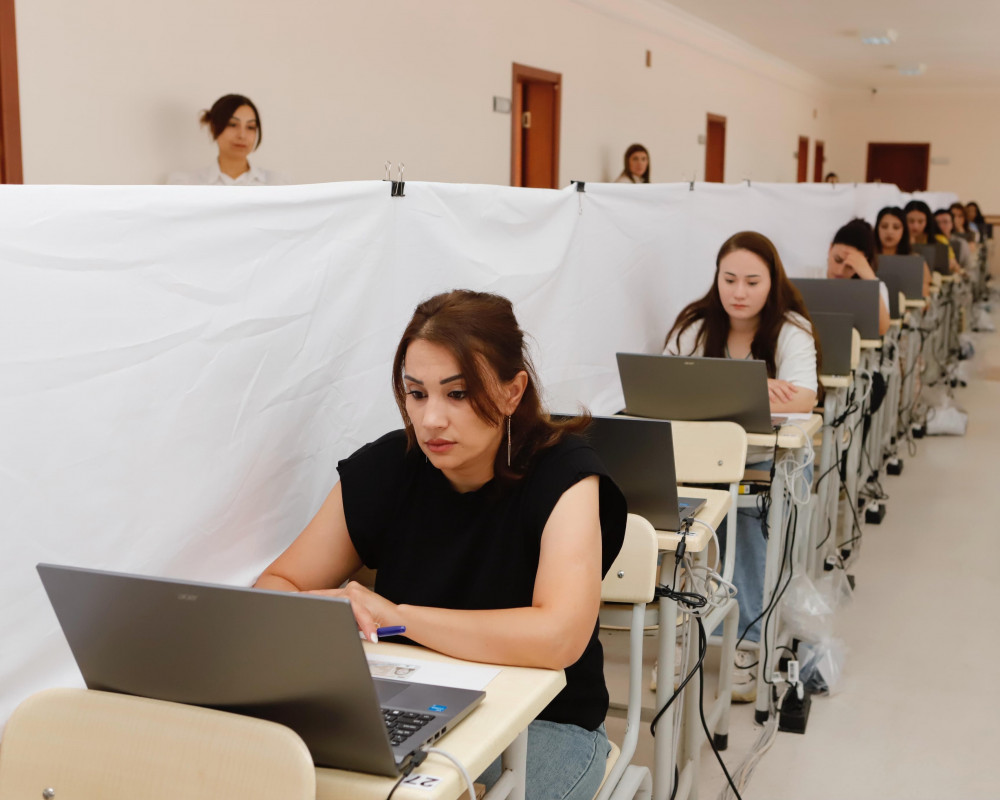 Bu gündən Naxçıvanda ölkə üzrə mərkəzləşmiş qaydada müəllimlərin işə qəbul müsabiqəsinə start verilib<font color=red> - FOTOLAR</font>