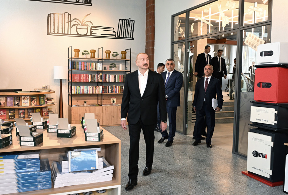 Prezident İlham Əliyev “Xankəndi” Biznes Mərkəzinin açılışında iştirak edib<font color=red> - FOTOLAR</font>