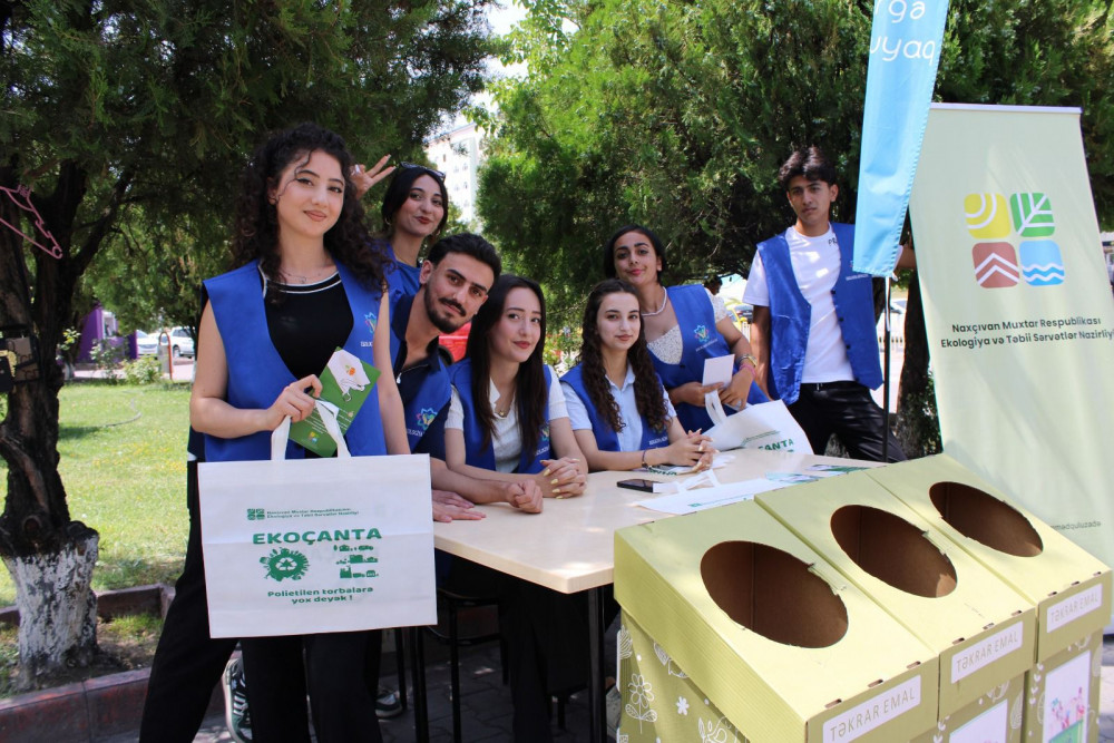 “Polietilen torbaları gətir, ekoçantanı götür!” aksiyası keçirilib<font color=red> - FOTOLAR</font>