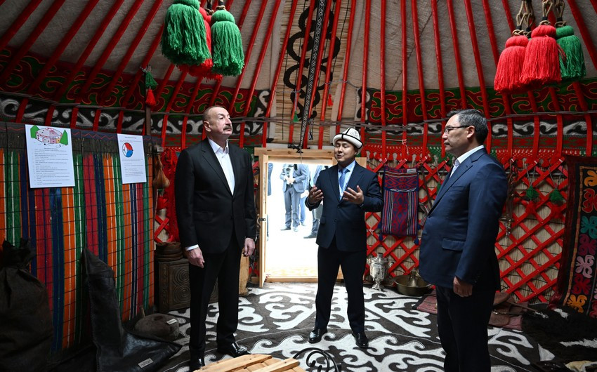 Azərbaycan və Qırğızıstan liderləri Ayköl Manas adına Xıdırlı kənd tam orta məktəbinin açılışını edib<font color=red> - FOTOLAR</font>