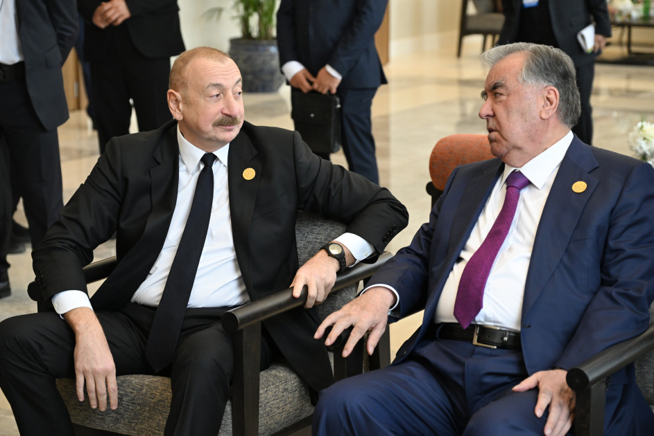 Xankəndi şəhərində İqtisadi Əməkdaşlıq Təşkilatının 17-ci Zirvə görüşü keçirilir<font color='red'> - YENİLƏNİB 5</font><font color=red> - FOTOLAR</font>