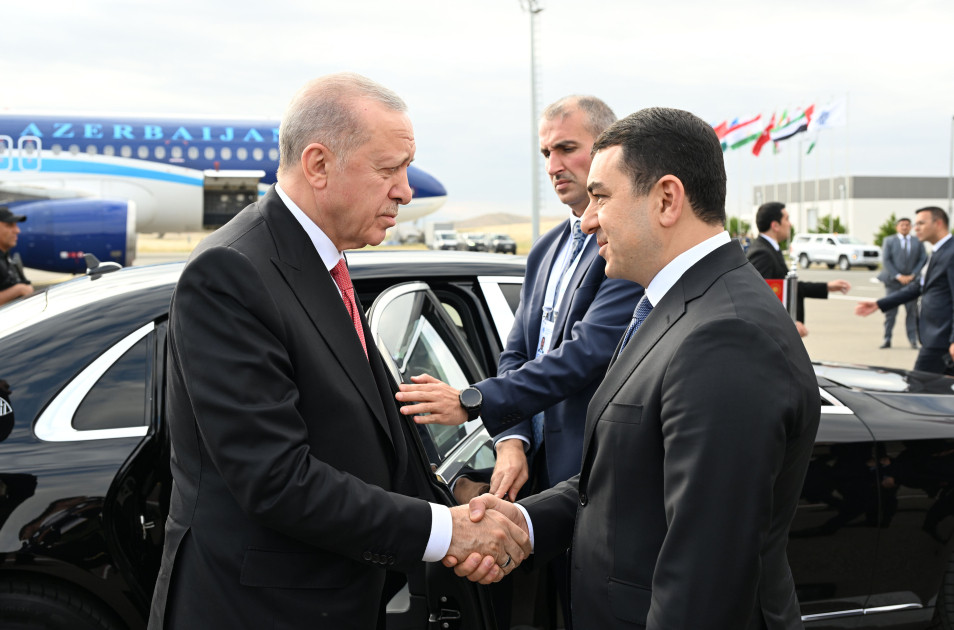 Türkiyə Prezidenti Rəcəb Tayyib Ərdoğanın Azərbaycana səfəri başa çatıb<font color=red> - FOTOLAR</font>