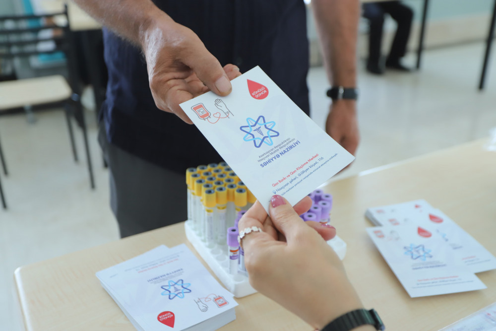 Naxçıvan Muxtar Respublikasında Aşura Günü münasibətilə könüllü qanvermə aksiyası keçirilib<font color=red> - FOTOLAR</font>