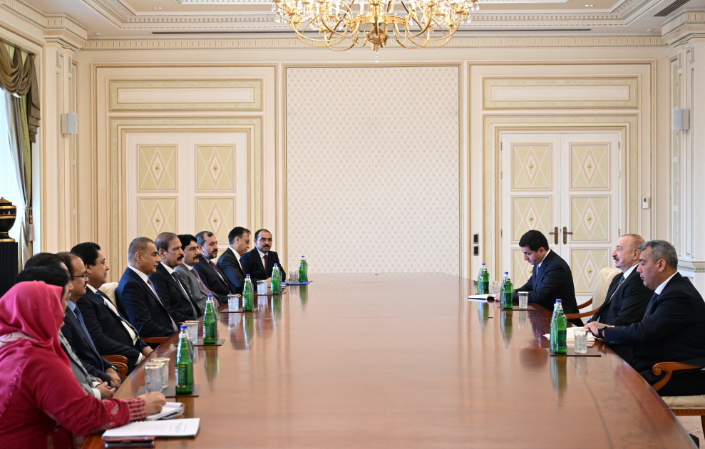 Prezident İlham Əliyev Pakistan Milli Assambleyasının sədrinin başçılıq etdiyi nümayəndə heyətini qəbul edib<font color=red> - FOTOLAR</font>