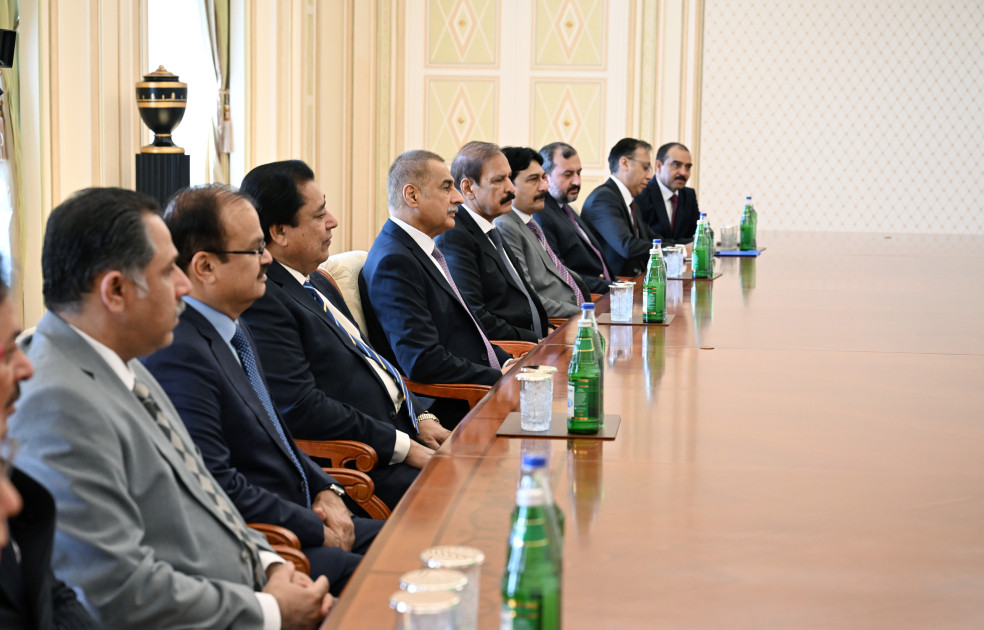 Prezident İlham Əliyev Pakistan Milli Assambleyasının sədrinin başçılıq etdiyi nümayəndə heyətini qəbul edib<font color=red> - FOTOLAR</font>
