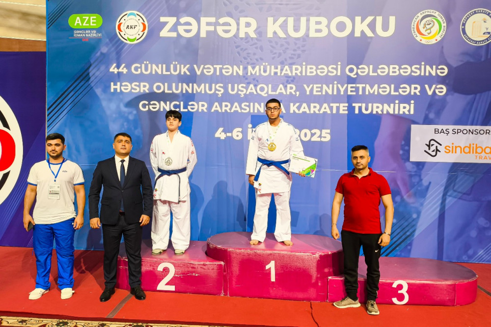 Naxçıvan karateçiləri “Zəfər Kuboku”nda 14 medal qazanıblar<font color=red> - FOTOLAR</font>