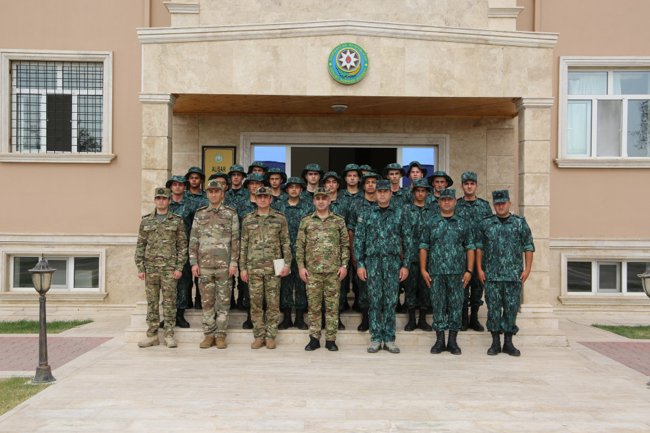 Hərbi prokuror  Naxçıvanda sərhədçilərlə birlikdə<font color=red> - FOTOLAR</font>